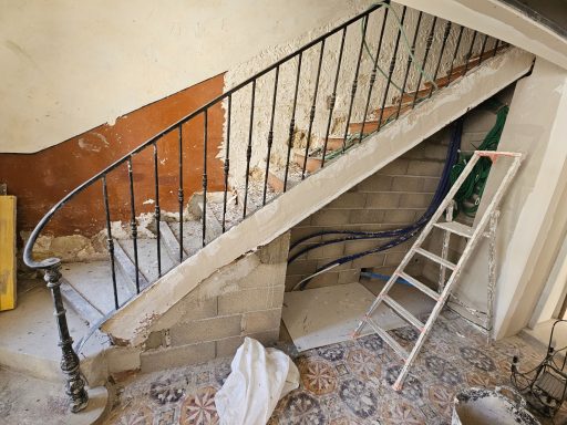 Reprise et consolidations d'un ancien escalier